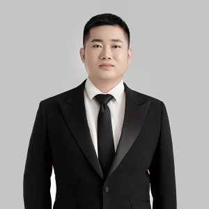栗宮傲 – 銷售總監(jiān)兼聯(lián)合創(chuàng)始人